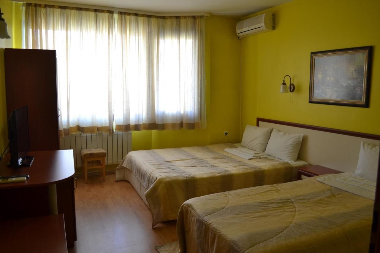 Отель Hotel Perla Горна-Оряховица-19