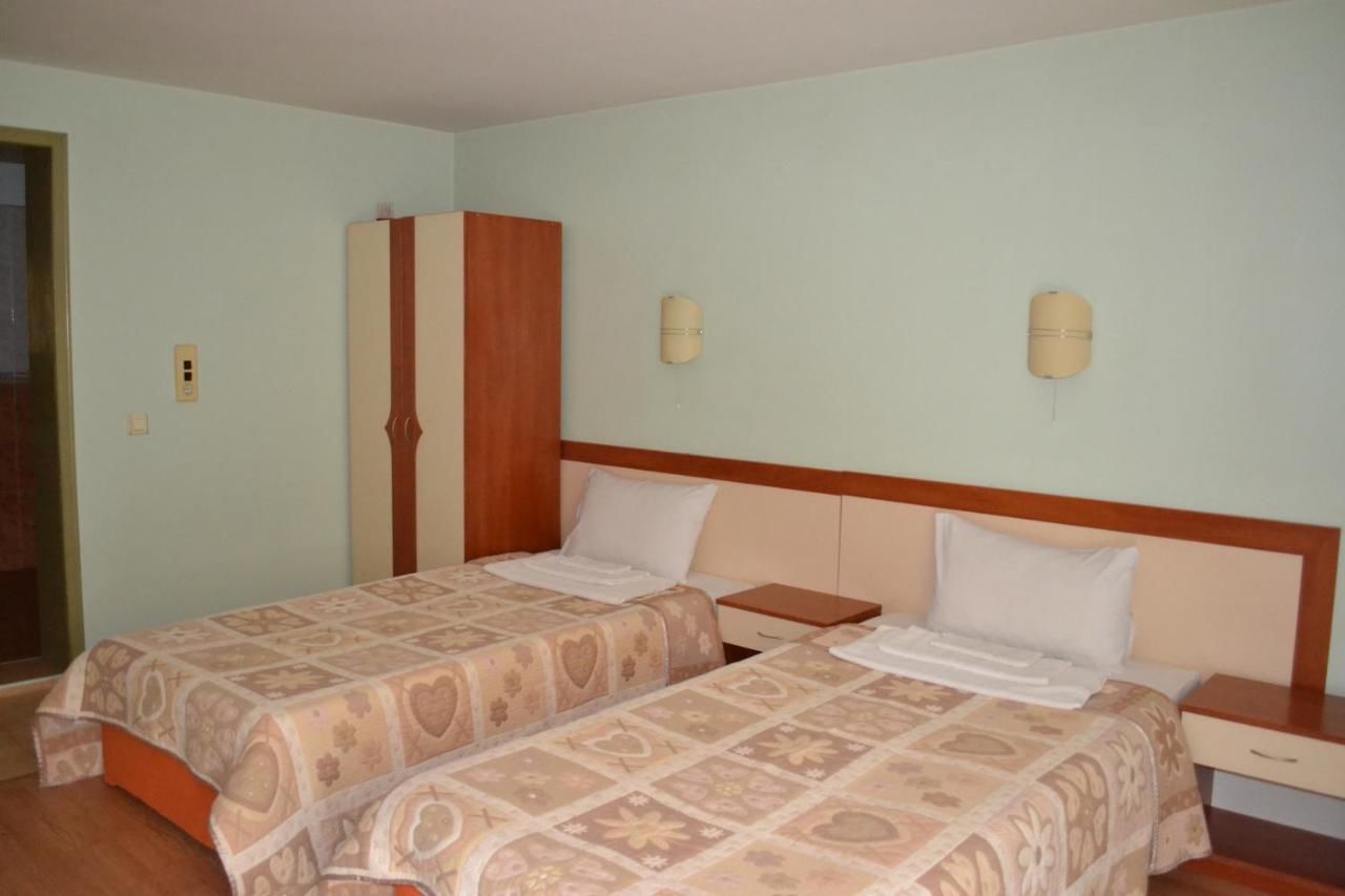 Отель Hotel Perla Горна-Оряховица-21